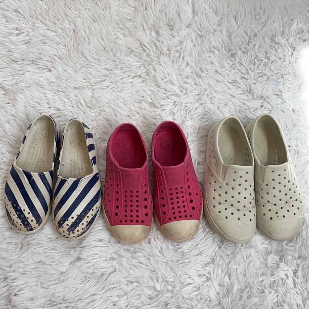 Native little girl shoes - lot of 3